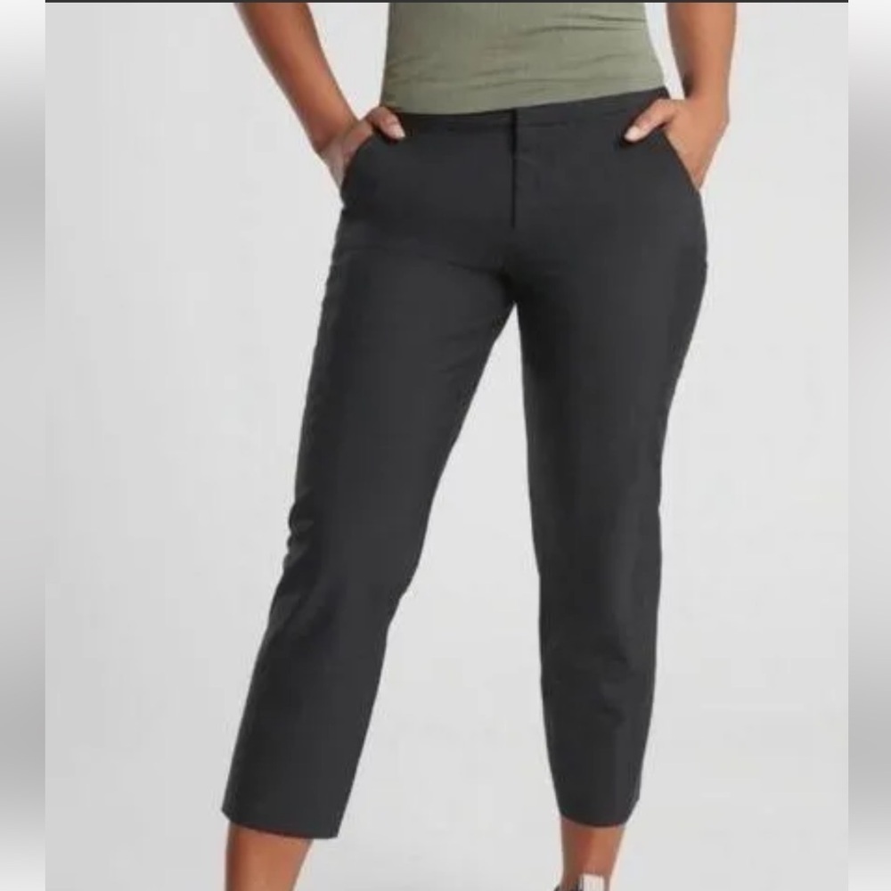 Athleta Black Stellar Straight Crop Pants comfy at work casual office or casual